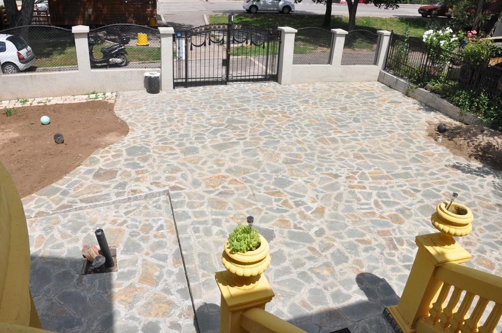 Smestaj Olivera Niska Banja Ngoại thất bức ảnh