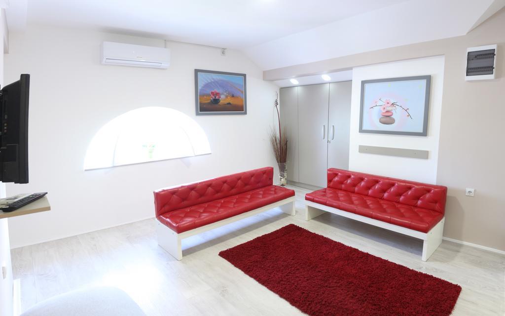 Smestaj Olivera Niska Banja Ngoại thất bức ảnh